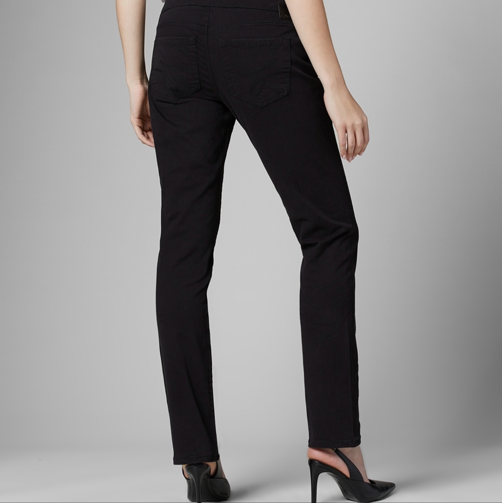 JAG Jeans  High Rise Straight leg size 4